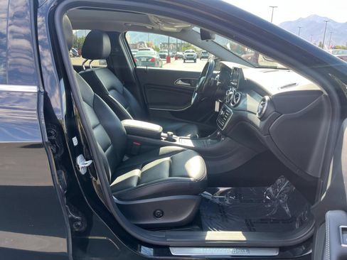 Used 2015 Mercedes-Benz GLA 250 4MATIC image 31