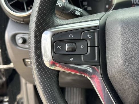 Used 2025 Chevrolet Blazer LT FWD image 39