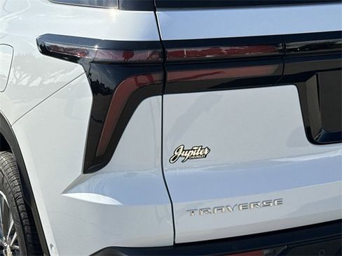 New 2026 Chevrolet Traverse LT w/ Enhanced Driving Package image 6