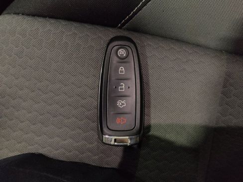 Used 2019 Ford Escape SE AWD/4WD image 32