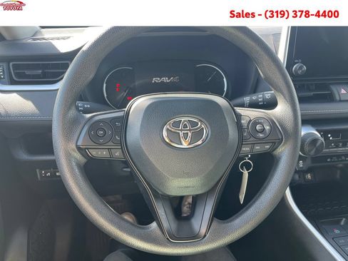 Certified 2023 Toyota RAV4 LE AWD/4WD image 18