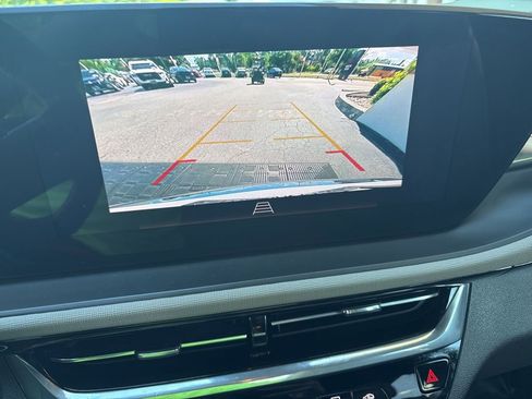 Used 2025 Buick Envista Avenir FWD image 25