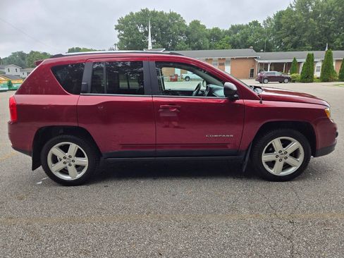 Used 2011 Jeep Compass Limited AWD/4WD image 12