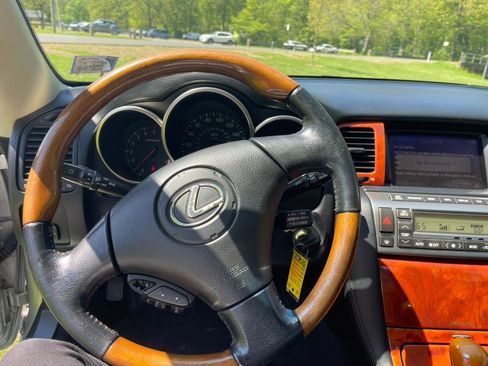 Used 2002 Lexus SC 430 Convertible image 22