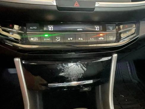 Used 2017 Honda Accord LX image 10