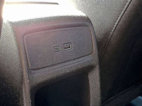 Used 2024 Chevrolet Trax LT w/ Driver Confidence Package image 31