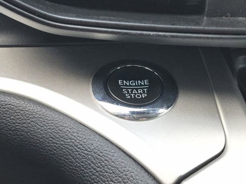 Used 2022 Ford Explorer XLT w/ Class IV Trailer Tow Package image 40