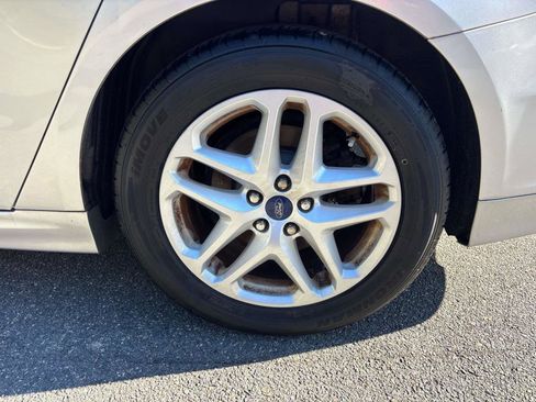 Used 2014 Ford Fusion SE image 30