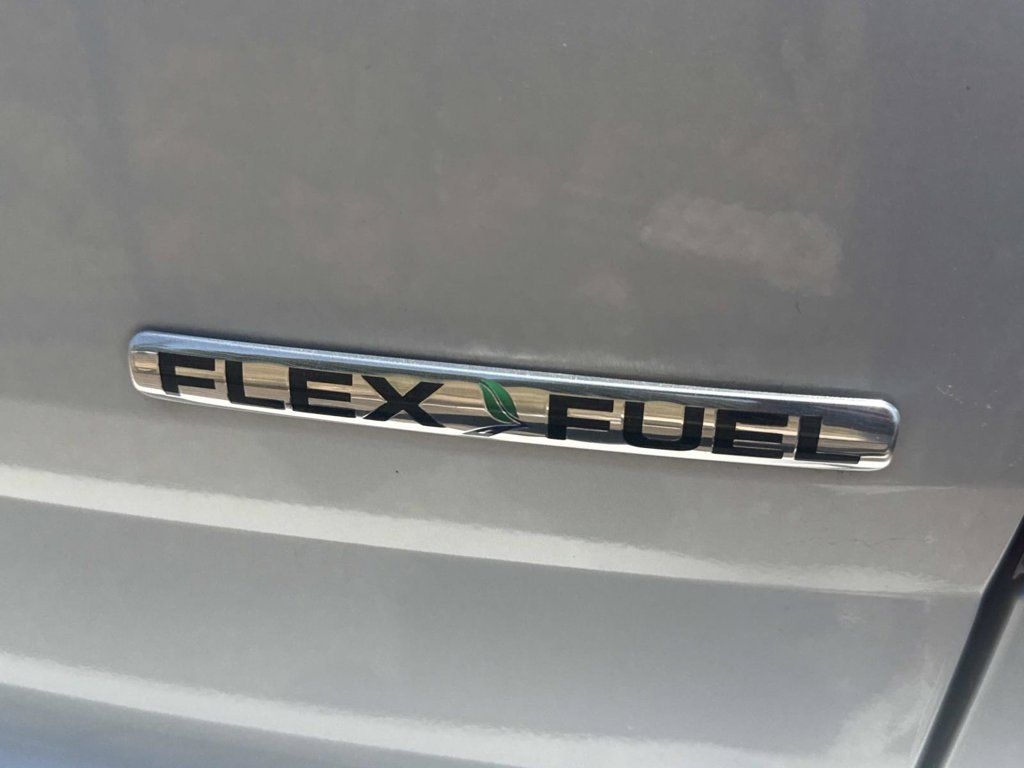 Used 2014 Ford Explorer XLT w/ Equipment Group 201A FWD image 9