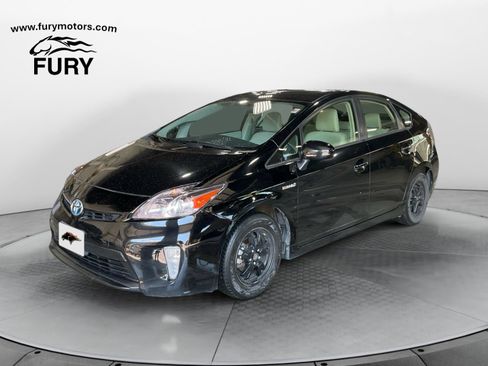 Used 2015 Toyota Prius Two FWD image 7