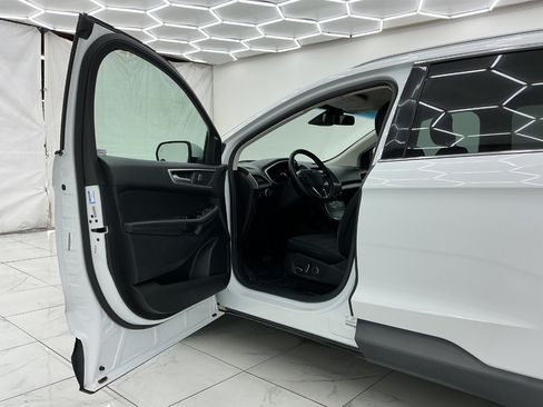 Used 2019 Ford Edge SEL FWD image 16