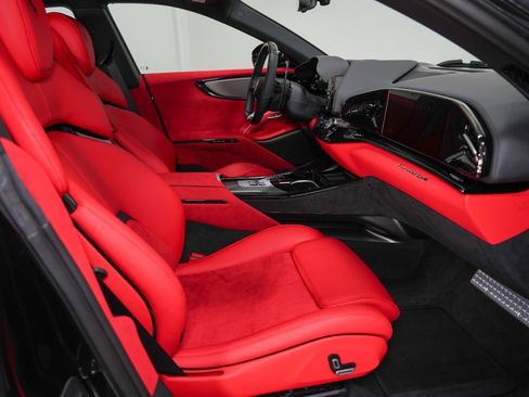 Used 2026 Ferrari Purosangue AWD/4WD image 2