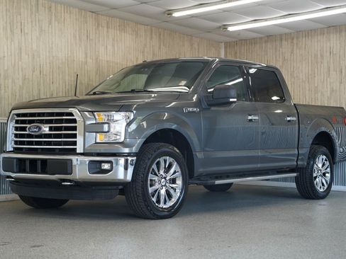 Used 2015 Ford F150 XLT w/ Equipment Group 302A Luxury AWD/4WD image 4