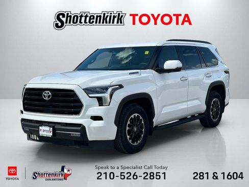 Used 2026 Toyota Sequoia SR5 w/ SR5 Premium Package AWD/4WD image 1