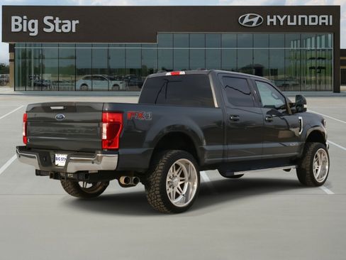 Used 2021 Ford F250 Lariat w/ Lariat Value Package image 4