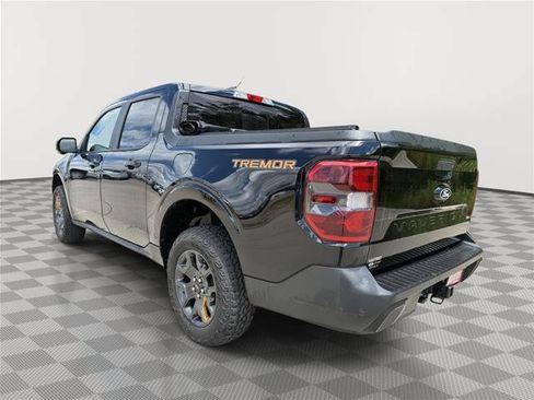 Certified 2025 Ford Maverick Tremor AWD/4WD image 3