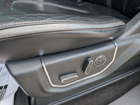 Used 2018 Ford F150 Platinum w/ Equipment Group 701A Luxury AWD/4WD image 12