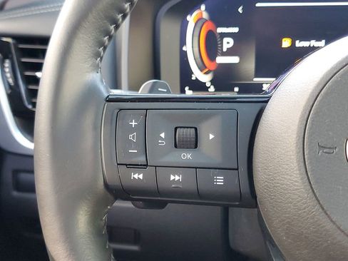 Used 2023 Nissan Rogue Platinum w/ Platinum Premium Package FWD image 22