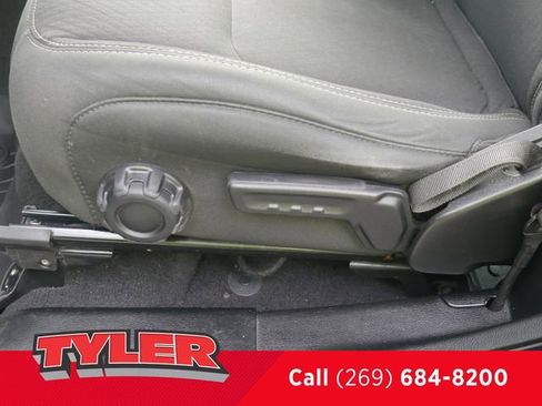 Used 2021 Jeep Wrangler Sport AWD/4WD image 17