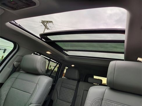 Used 2023 Toyota Sequoia Limited image 4