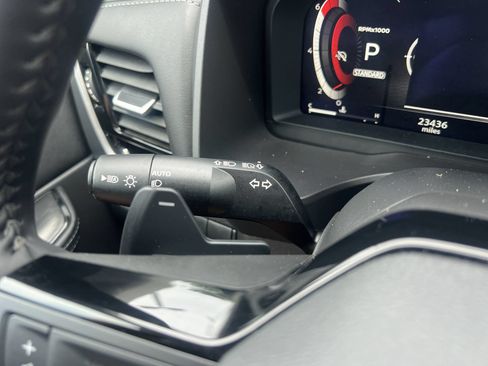 Certified 2026 Nissan Rogue SL FWD image 11