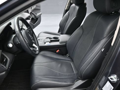 Used 2023 Acura TLX w/ Technology Package FWD image 9