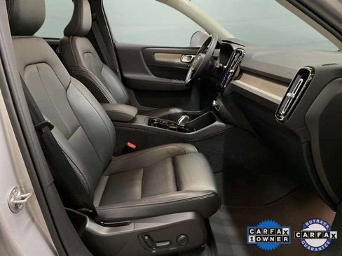 Used 2025 Volvo XC40 B5 Plus image 79