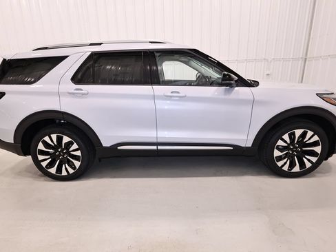 New 2026 Ford Explorer Platinum w/ LUX Leather Package AWD/4WD image 2