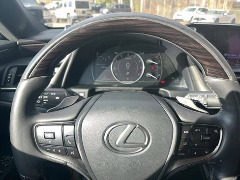 Used 2021 Lexus ES 350 w/ Premium Package image 22