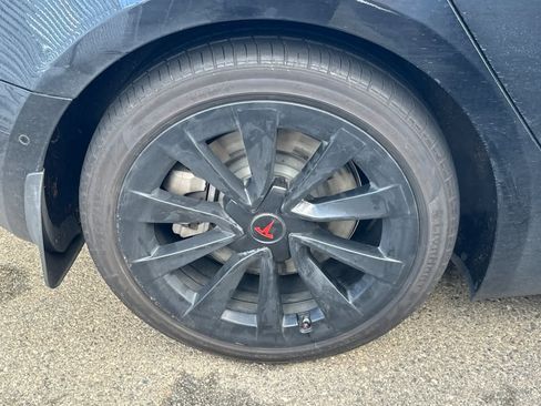 Used 2022 Tesla Model 3 Long Range image 14