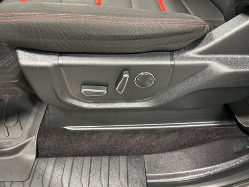 Used 2017 Ford F150 XLT w/ Equipment Group 302A Luxury image 11