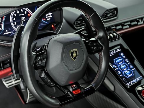 Used 2020 Lamborghini Huracan EVO AWD/4WD image 21