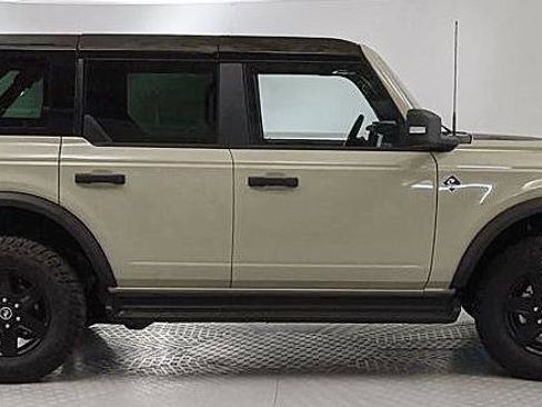 New 2025 Ford Bronco Outer Banks AWD/4WD image 2