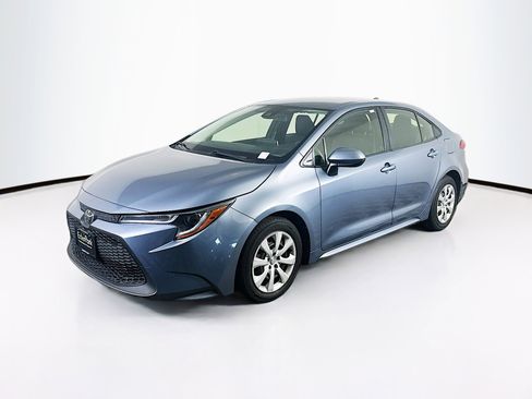 Used 2021 Toyota Corolla LE w/ Carpet Mat Package (TMS) FWD image 3