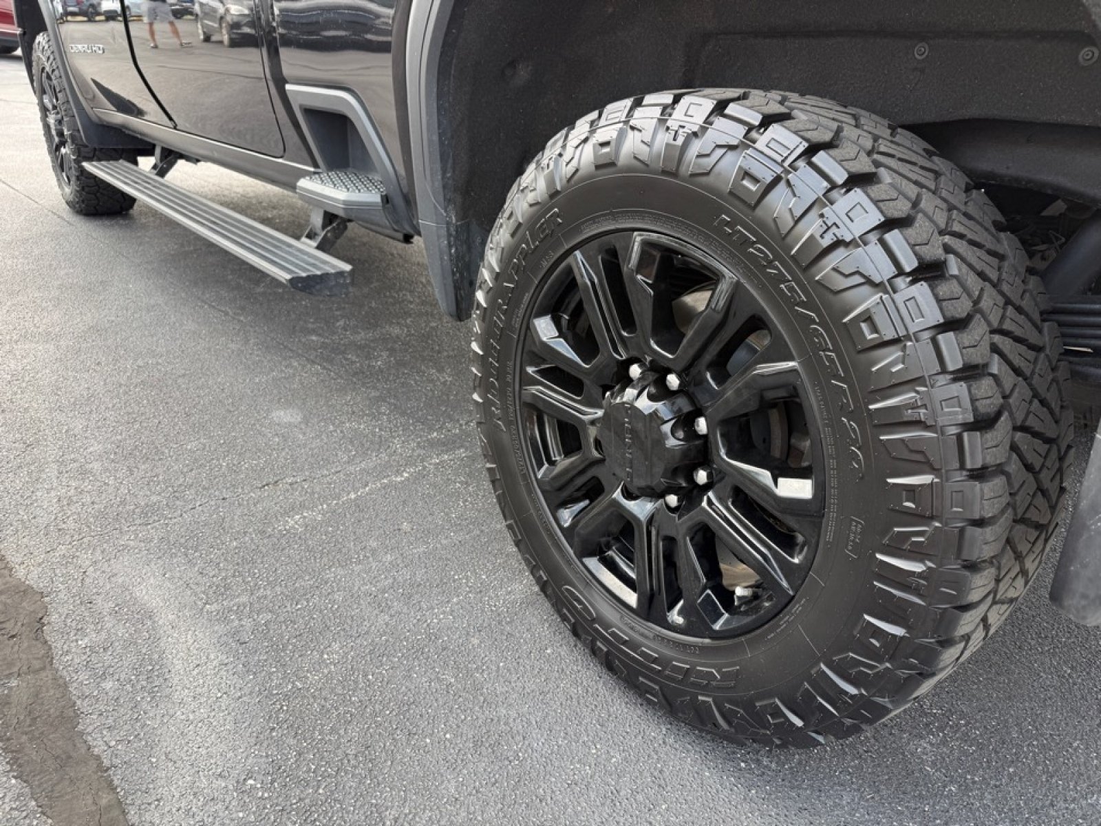 Used 2023 GMC Sierra 2500 Denali w/ Denali Black Diamond Edition AWD/4WD image 42