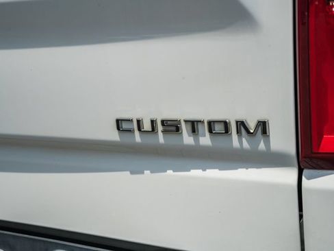 Used 2021 Chevrolet Silverado 1500 Custom w/ Custom Max Trailering Package AWD/4WD image 10