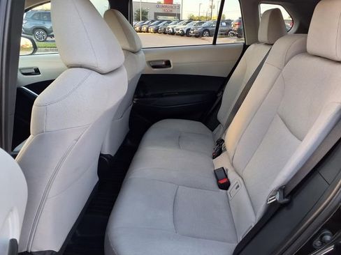 Used 2022 Toyota Corolla Cross LE FWD image 7
