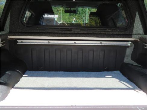 Used 2012 Nissan Frontier PRO-4X image 3