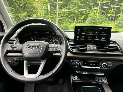 Used 2023 Audi Q5 2.0T Premium w/ Convenience Package AWD/4WD image 28