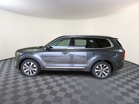 Used 2022 Kia Telluride S image 4