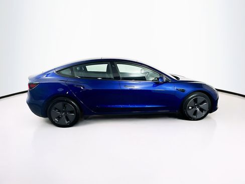 Used 2023 Tesla Model 3 Standard Range image 10