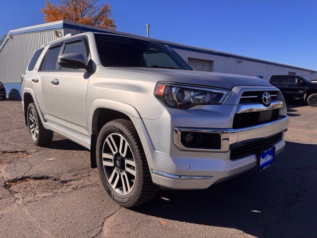 Used 2022 Toyota 4Runner Limited AWD/4WD image 8