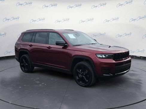 Used 2023 Jeep Grand Cherokee L Laredo AWD/4WD image 7