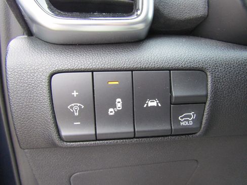 Used 2020 Kia Sportage EX image 22