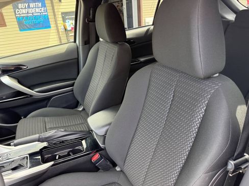 Used 2023 Mitsubishi Eclipse Cross LE AWD/4WD image 12
