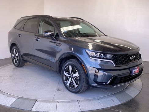 Used 2023 Kia Sorento S w/ Panoramic Sunroof Package FWD image 7