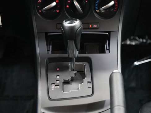 Used 2012 MAZDA MAZDA3 i Touring FWD image 18