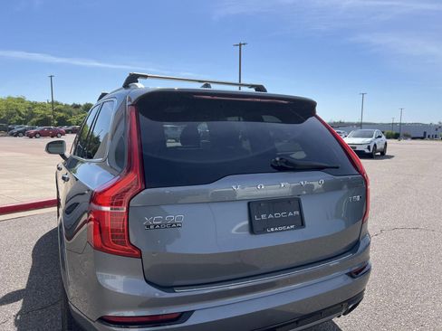 Used 2018 Volvo XC90 T5 R-Design w/ Convenience Package AWD/4WD image 12