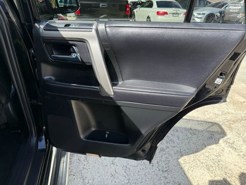 Used 2018 Toyota 4Runner Limited AWD/4WD image 15