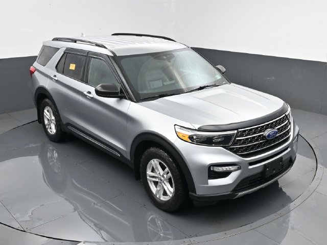 Used 2020 Ford Explorer XLT w/ Equipment Group 202A AWD/4WD image 20